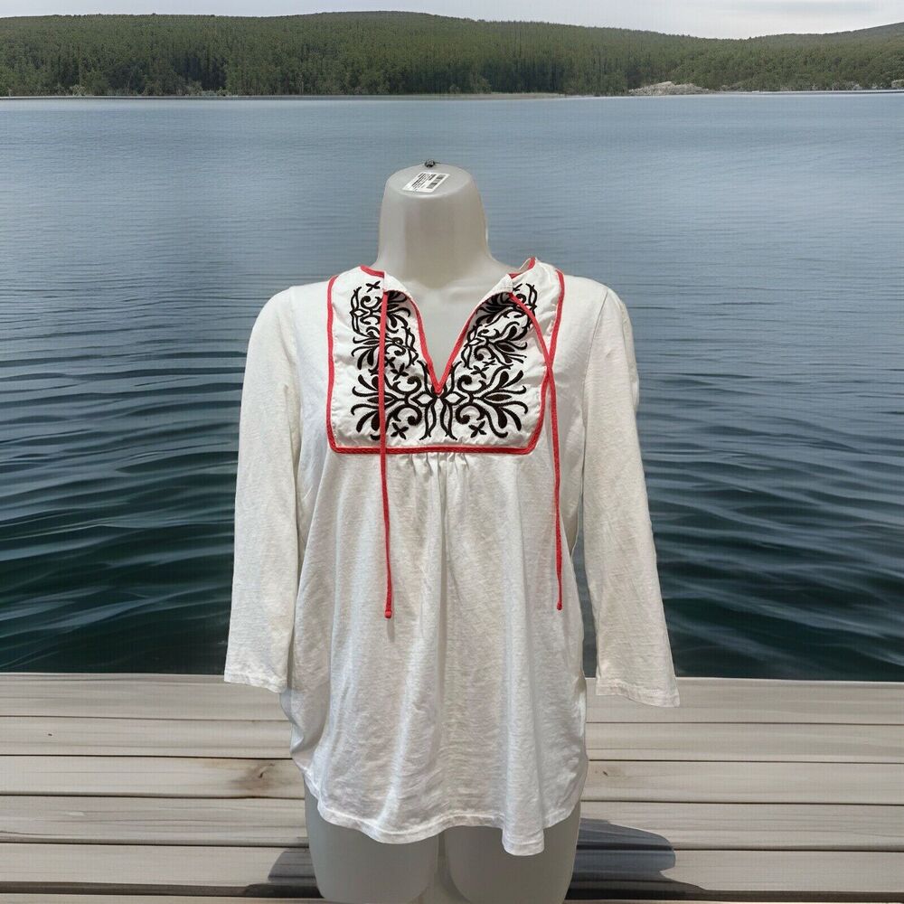 BOSTON PROPER 100% COTTON BOHO BLOUSE WITH FLORAL EMBROIDERY AND BELL SLEEVES S